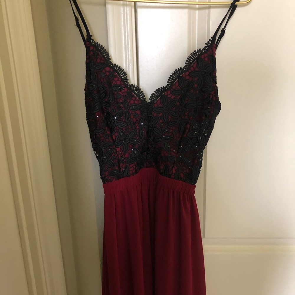 Formal Dress - Picture 2 of 4